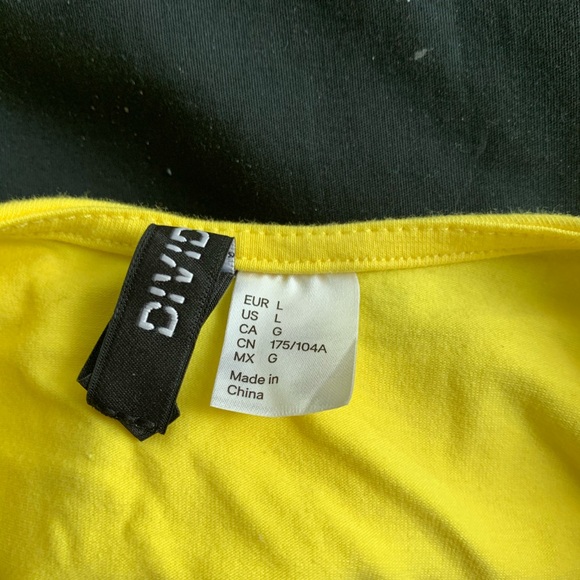 Yellow Mini - Picture 2 of 2